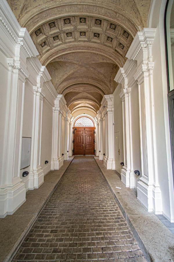 Main Train Station Apartment Close To The The Main Square! Prague Extérieur photo