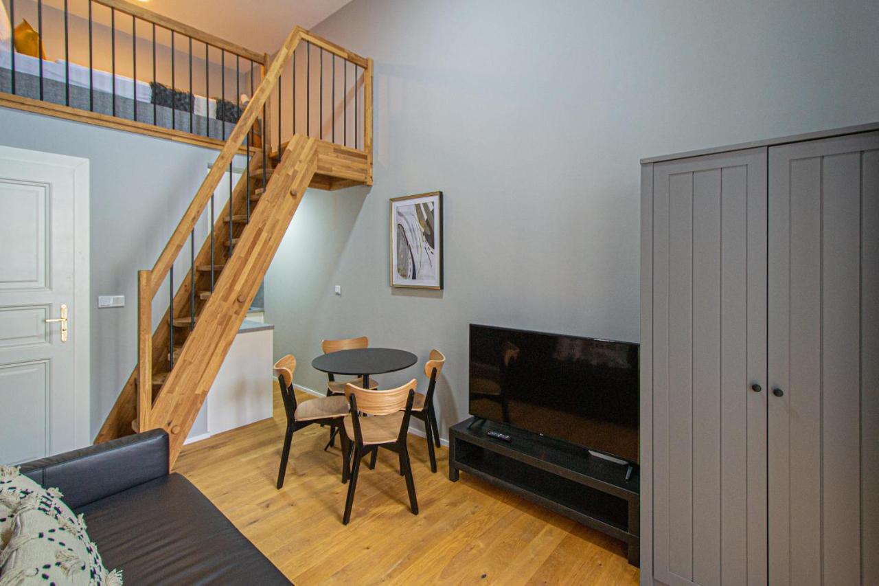 Main Train Station Apartment Close To The The Main Square! Prague Extérieur photo