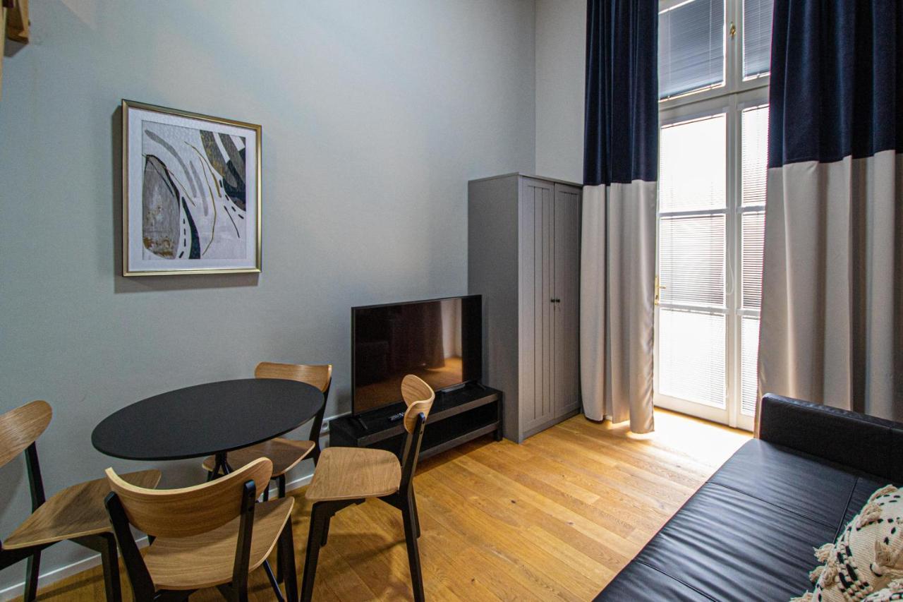 Main Train Station Apartment Close To The The Main Square! Prague Extérieur photo
